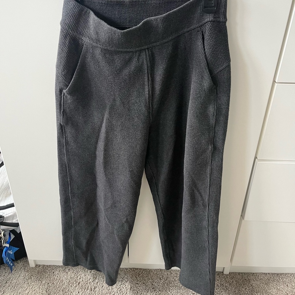Lululemon Ribbed Straight Leg Super-High-Rise Crop 23" Sz 6 Cotton W6BO2S